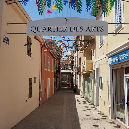 Nouveau Emma, Quartier Historique A 400m De La Mer Apartment Saint-Raphael (Var)