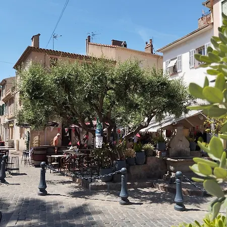 Nouveau Emma, Quartier Historique A 400m De La Mer Appartement Saint-Raphaël